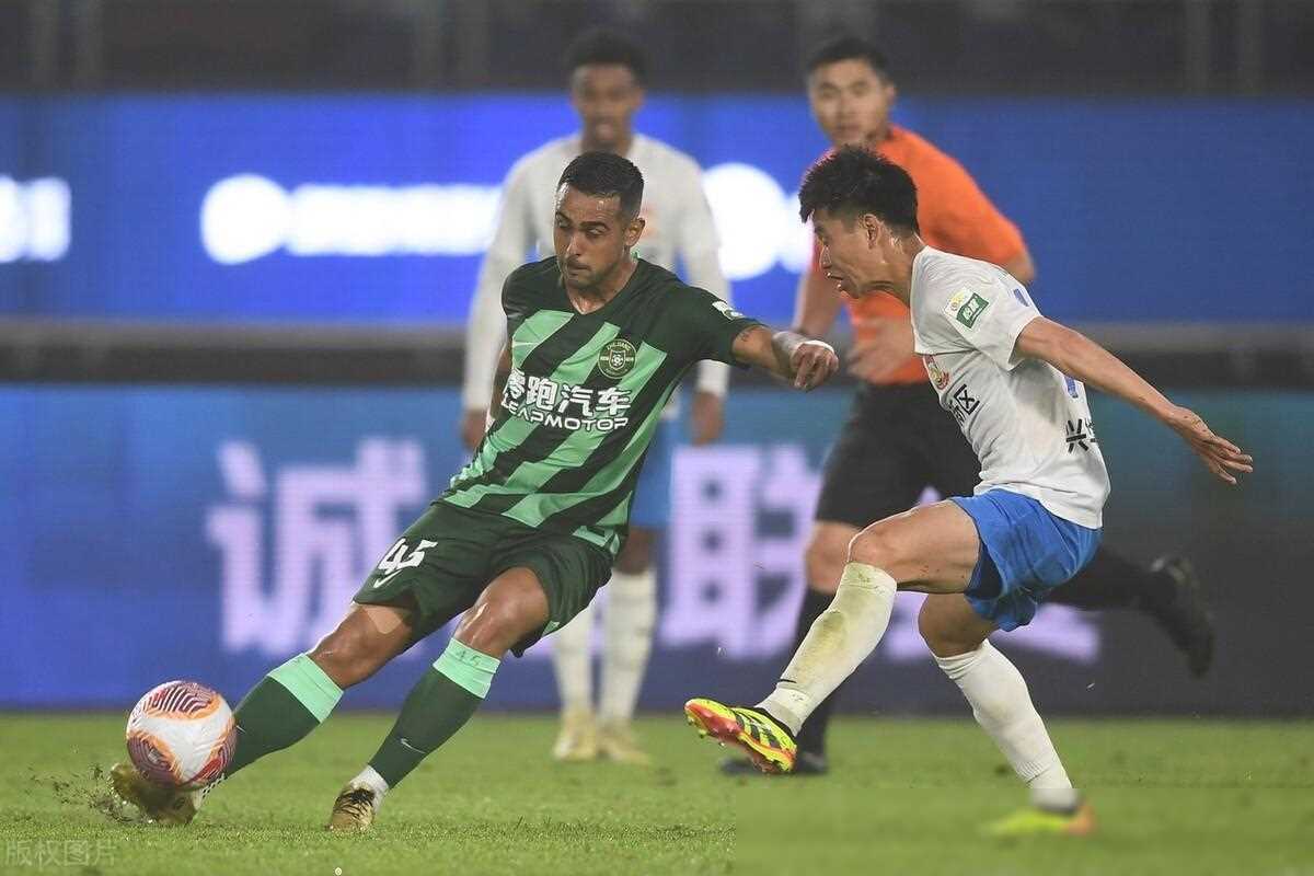 重庆队掌握先机，迎来新一轮胜利的简单介绍