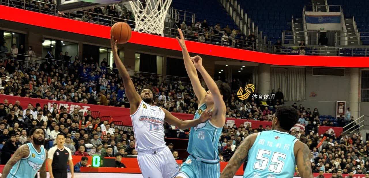 包含人和客场不敌鲁能，苦吞联赛两连败的词条