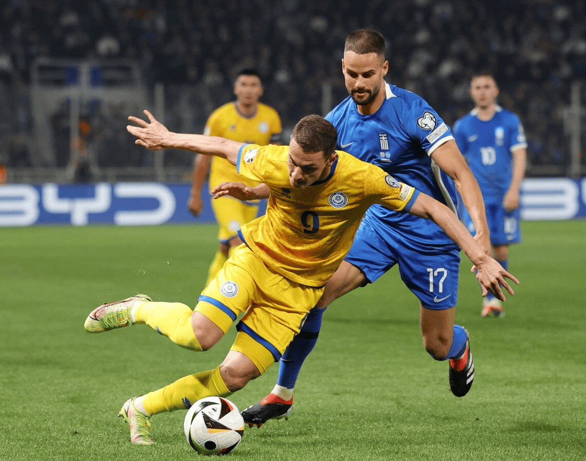 欧洲杯资格赛激情四射，球员奋力拼搏的简单介绍