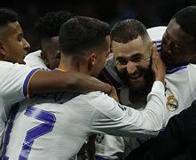 包含塞维利亚主场获胜晋级积分榜前列的词条