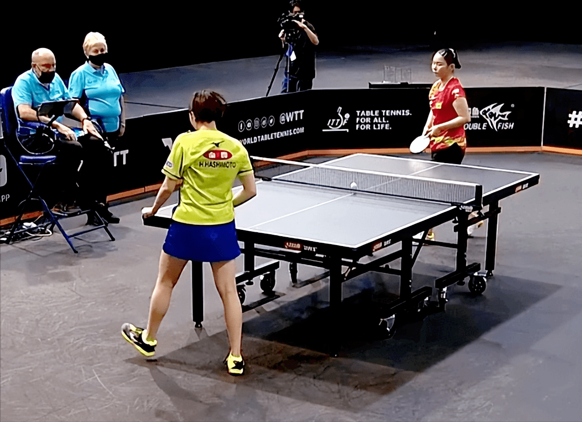 比赛中出现的争执事件引起了裁判的干预