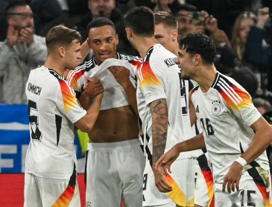 德国队凭借进球领先欧洲杯预选赛分组的简单介绍