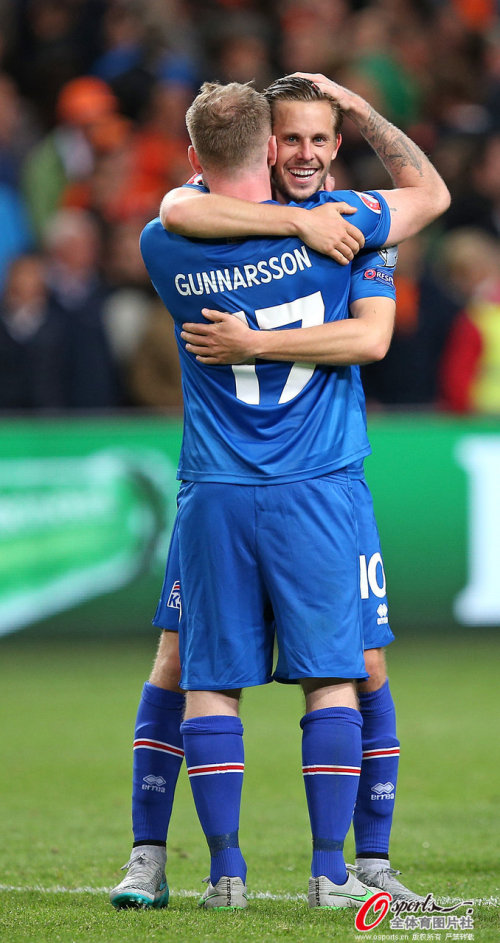 法国客场战胜冰岛，小组领跑位置不变的简单介绍