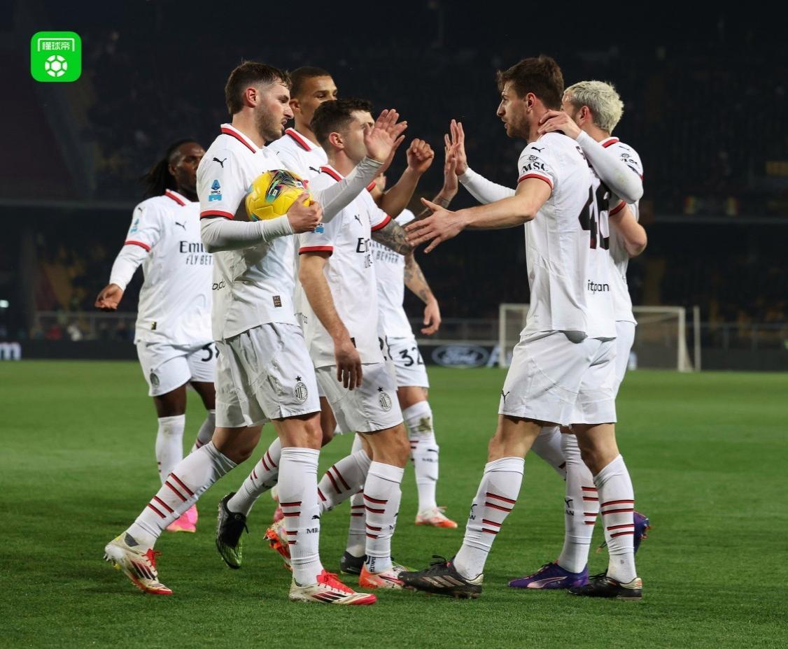 尤文图斯逆转瓦伦西亚，坚守小组第一