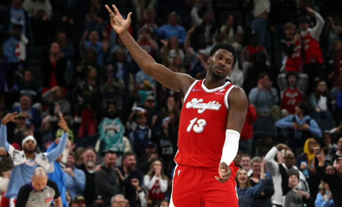 球员表现出色，球队完美展现实力！