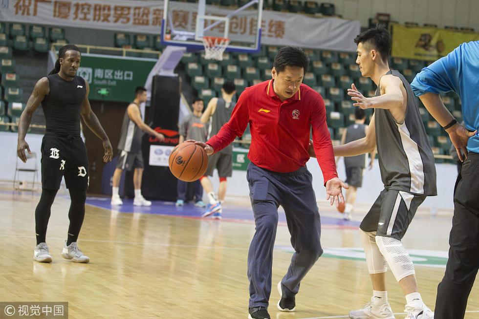 球队战术培训课程备战季后赛，打造胜利利器