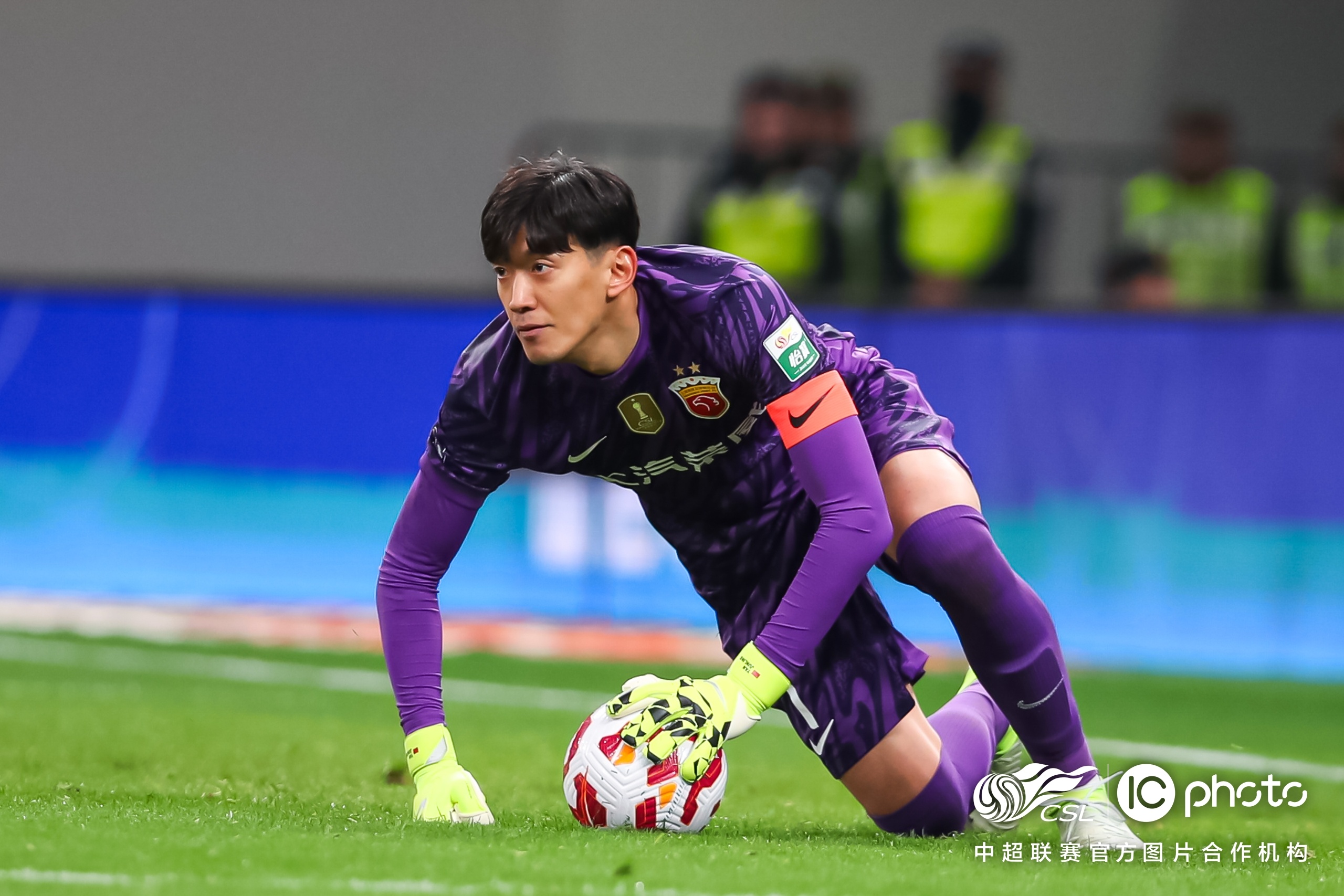 上港后防线表现出色，保持连续不失球状态
