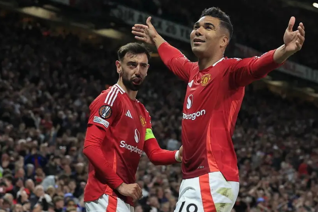 曼联主场击败对手，继续追逐前四