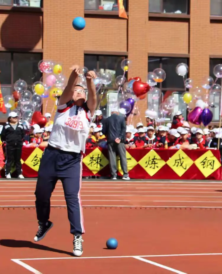 勇气无限！选手意外夺冠，点燃梦想之火的简单介绍