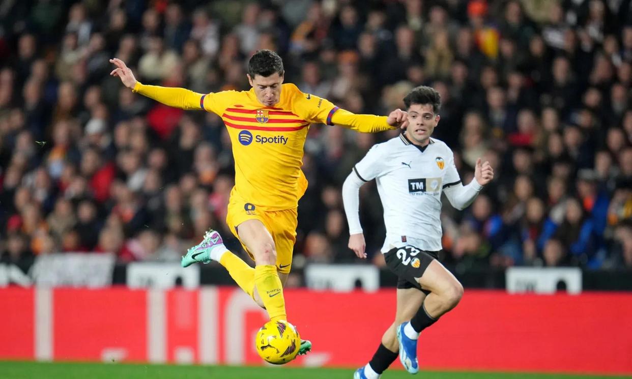 阿拉维斯客场胜负分明，实力暴露