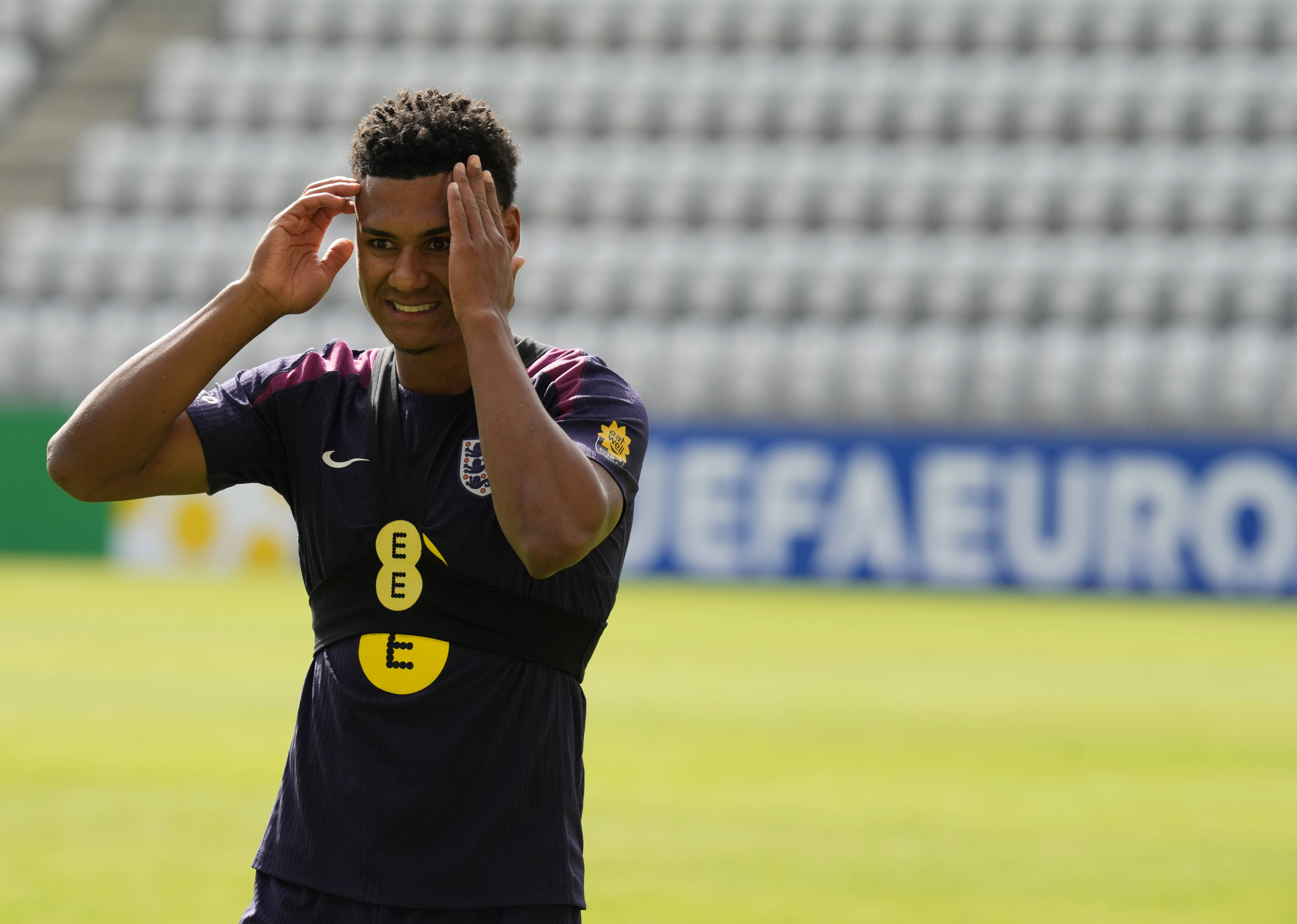 英格兰队准备迎接欧洲杯预选赛挑战，信心满满