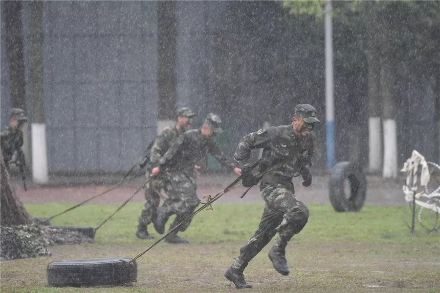 籍籍无名运动员涌现，默默向前的简单介绍