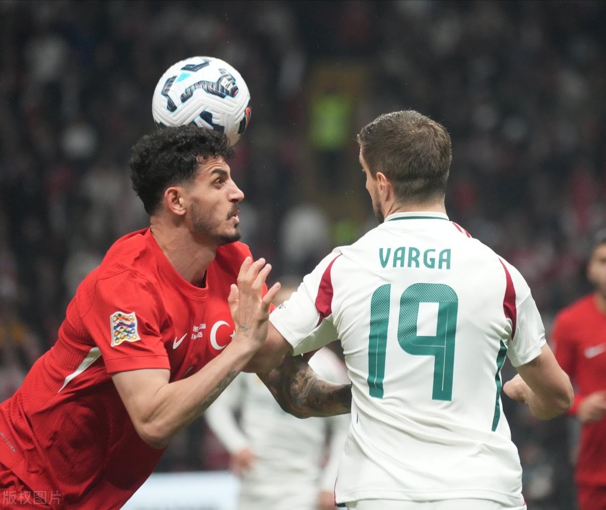 匈牙利队展现强大实力，胜出对阵波黑