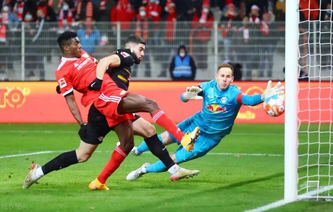 弗莱堡球队遭遇连败，反思团队问题