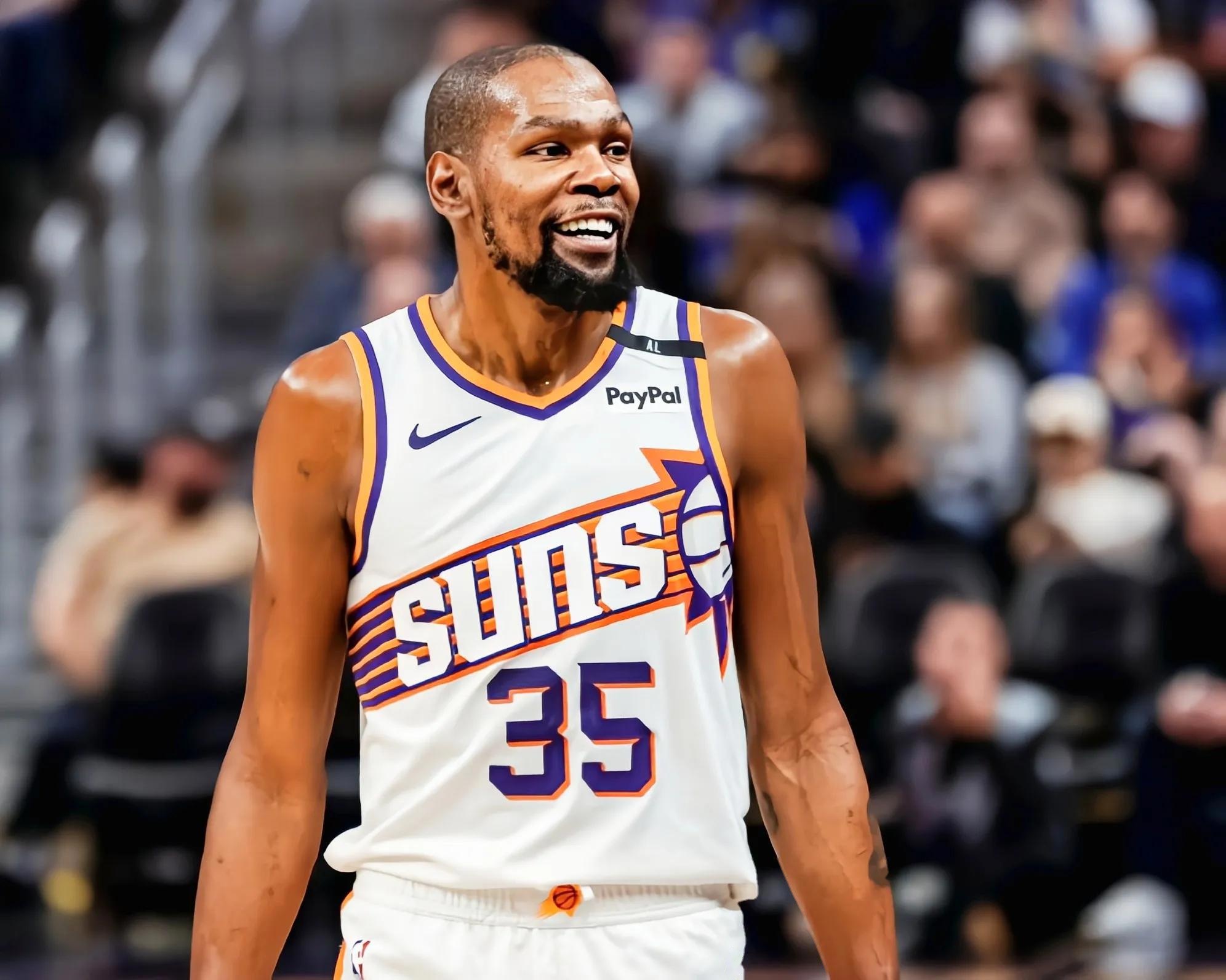 关于太阳逆转骑士，布克砍下全场最高27分的信息