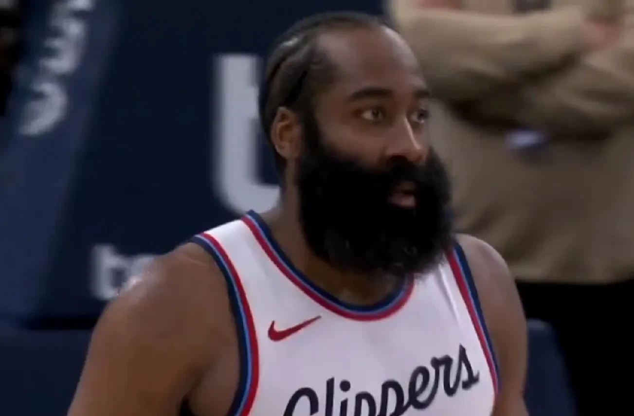 快船再胜马刺，活塞逆转篮网