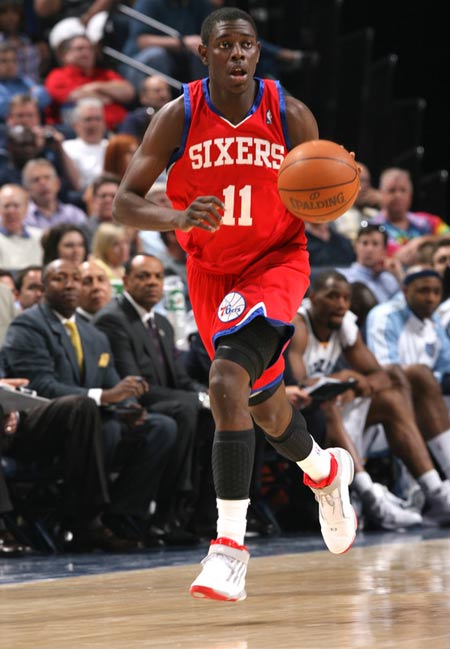 江苏队横扫76人，霍勒迪带队取胜